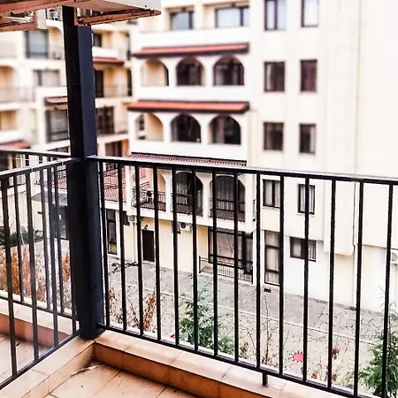 Apartman Deluxe With Cacao Beach At The Doorstep 1 Bedroom Apts Napospart